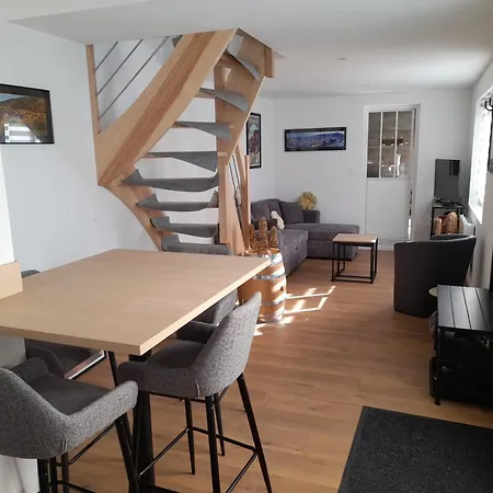 Au Nid De Cigo アパート *